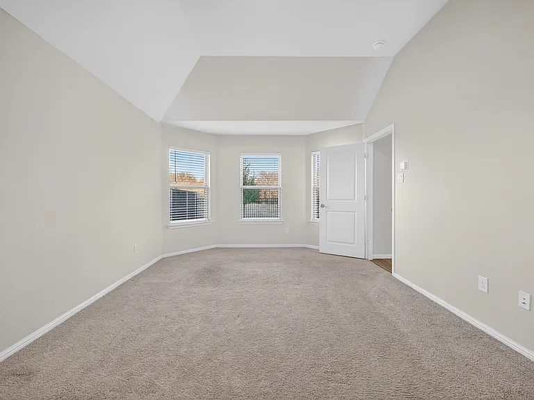 2704 Rambling Rd — Photo 31