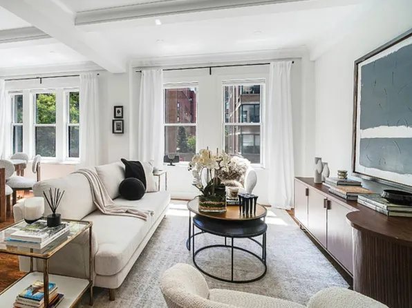 215 W 88th St APT 3E, New York, NY 10024