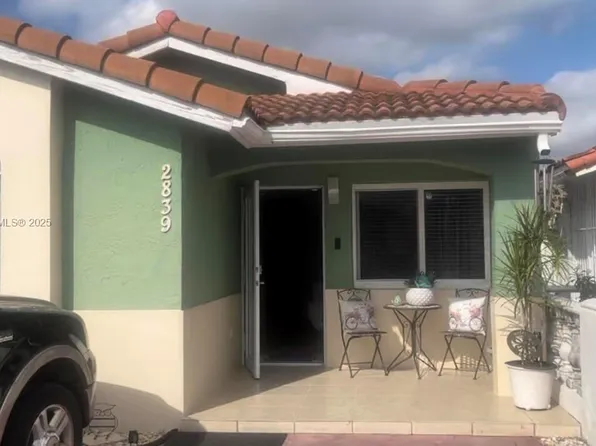 2839 W 74th Pl, Hialeah, FL 33018