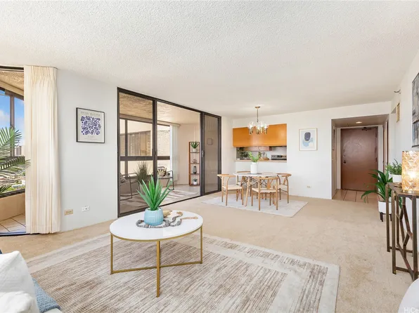 1760 S Beretania St APT 15B, Honolulu, HI 96826