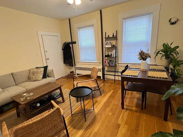 138 Hampshire St #2B — Photo 7