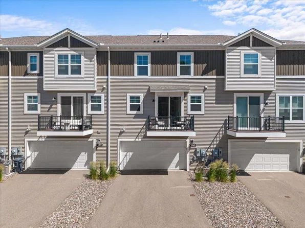 2283 Polar Way, North Saint Paul, MN 55109