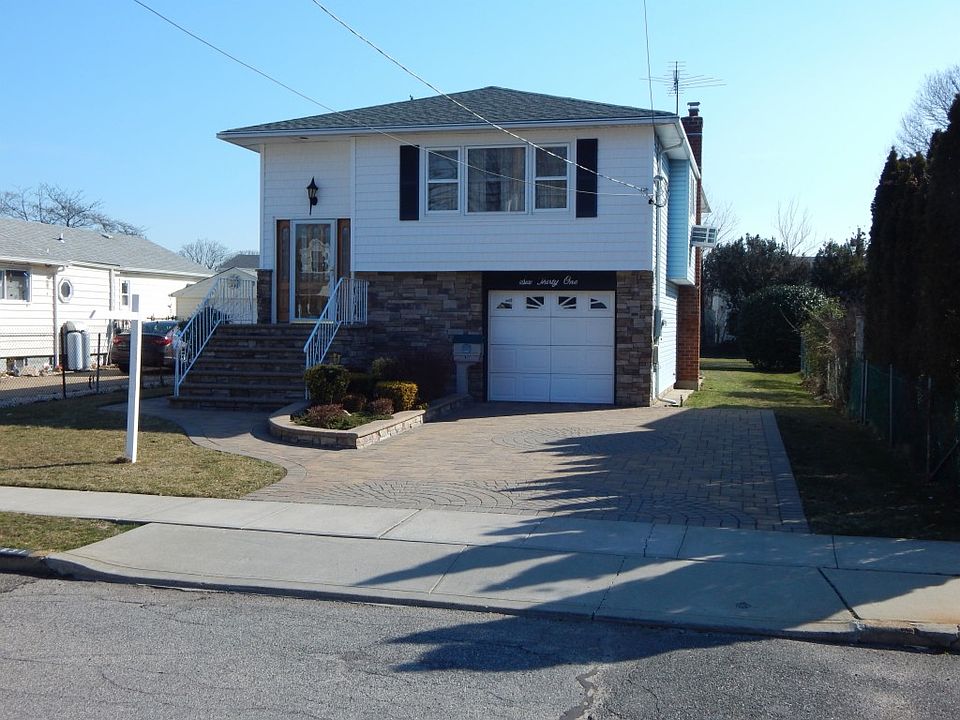 1st image of 631 Midvale Ave