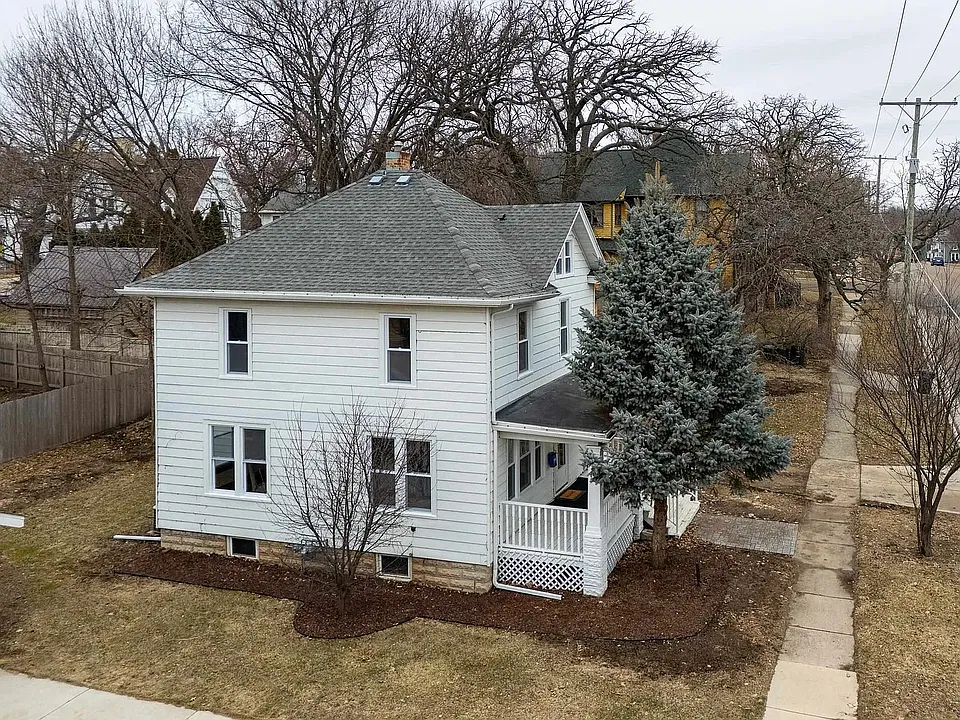 616 S Page St