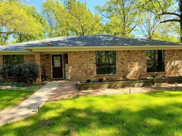 6609 Lakeridge Dr, Texarkana, TX 75503