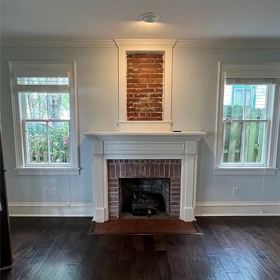 433 SE 7th St — Photo 12