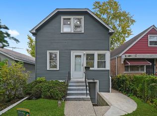 2011 Grey Ave, Evanston, IL 60201