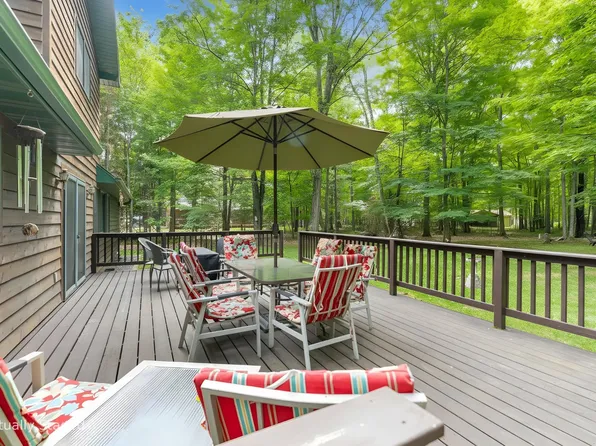 2145 Pinewood Dr, Eagle River, WI 54521