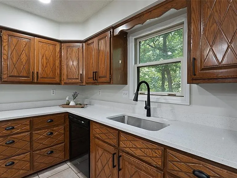 44 Sandwick Dr — Photo 10
