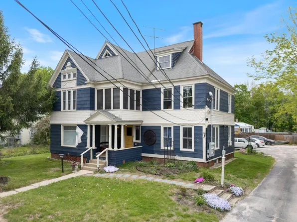 7 Porter Street, Paris, ME 04281