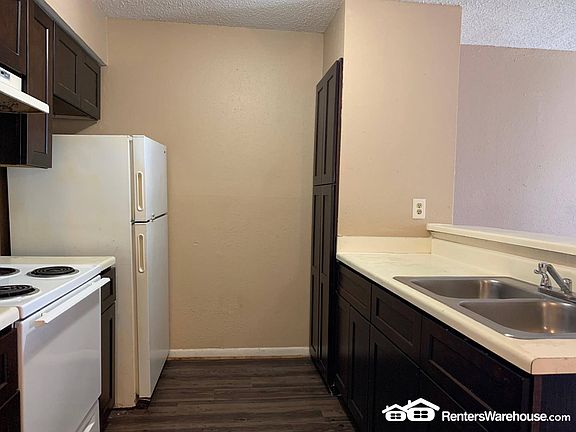 3rd image of 10001 Westpark Dr APT 54
