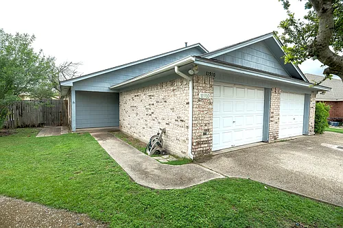 11910 Intermount Ct Photo 1
