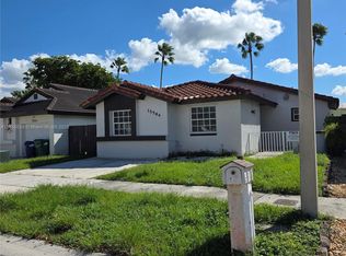 15564 SW 63rd Ter, Miami, FL 33193