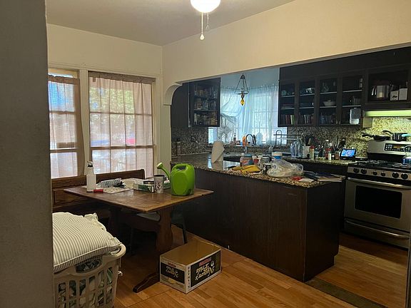 3rd image of 913 Wellswood Ave