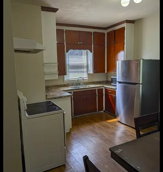 351 Hope St #3 — Photo 12