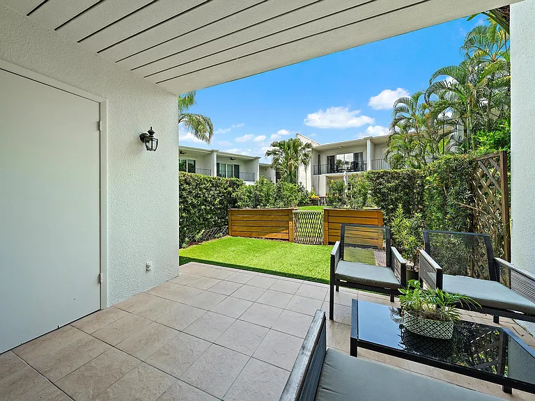 388 Golfview Rd #H — Photo 3