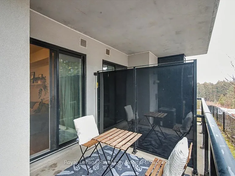 1284 Gordon St #120 — Photo 15