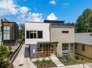 2810 SW Genesee St #A, Seattle, WA 98126