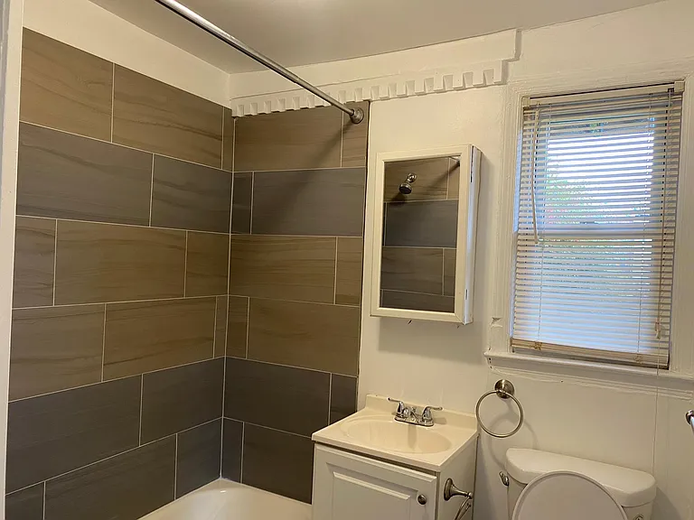 3908 Belle Ave #1A — Photo 4