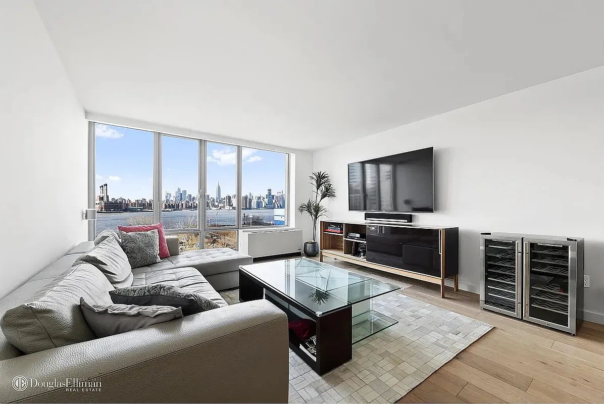49 North 8th Street — Photo 1