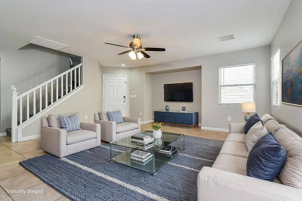 3 bed, 2.5 bath, 1358 sqft, $2,035 — Photo 4