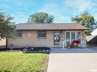 444 6th St E, Milan, IL 61264