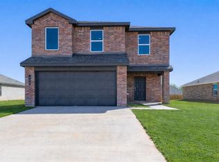 512 Saint Charles Pl, Newcastle, OK 73065