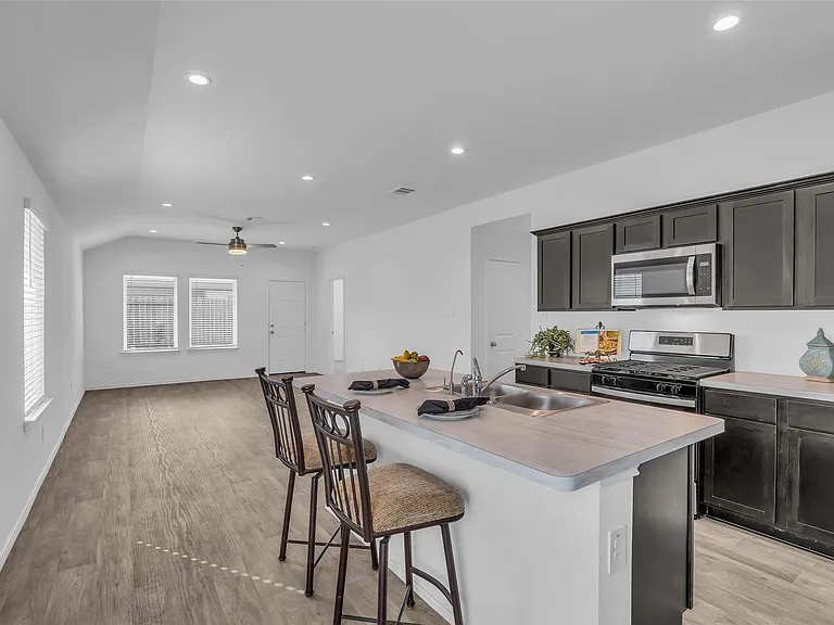 14129 Upper Gardenia Ln — Photo 2