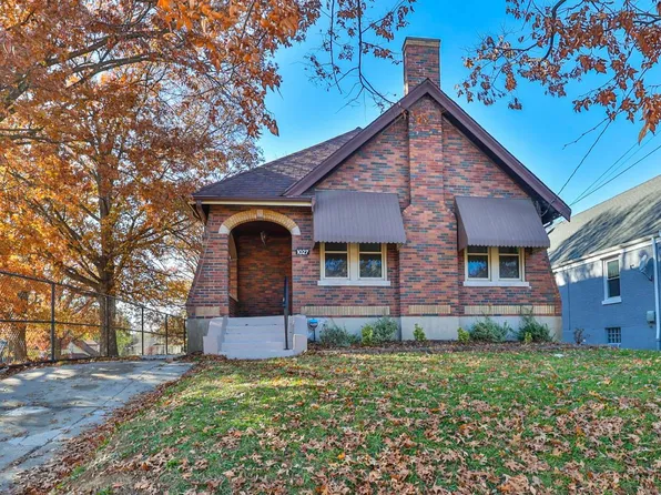 1027 Woodlawn Ave, Cincinnati, OH 45205