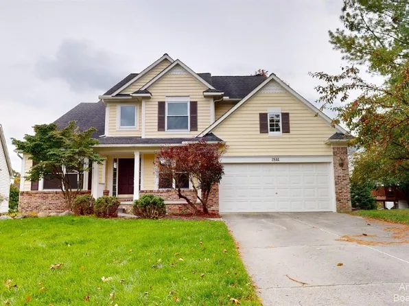 2844 Chaseway Ct, Ann Arbor, MI 48105
