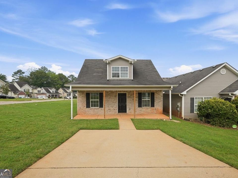 1st image of 923 Carlton Pointe Ter