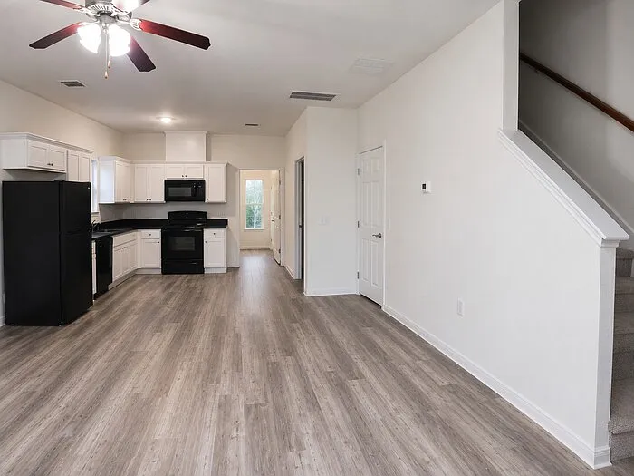 6315 Red Oak Dr — Photo 7