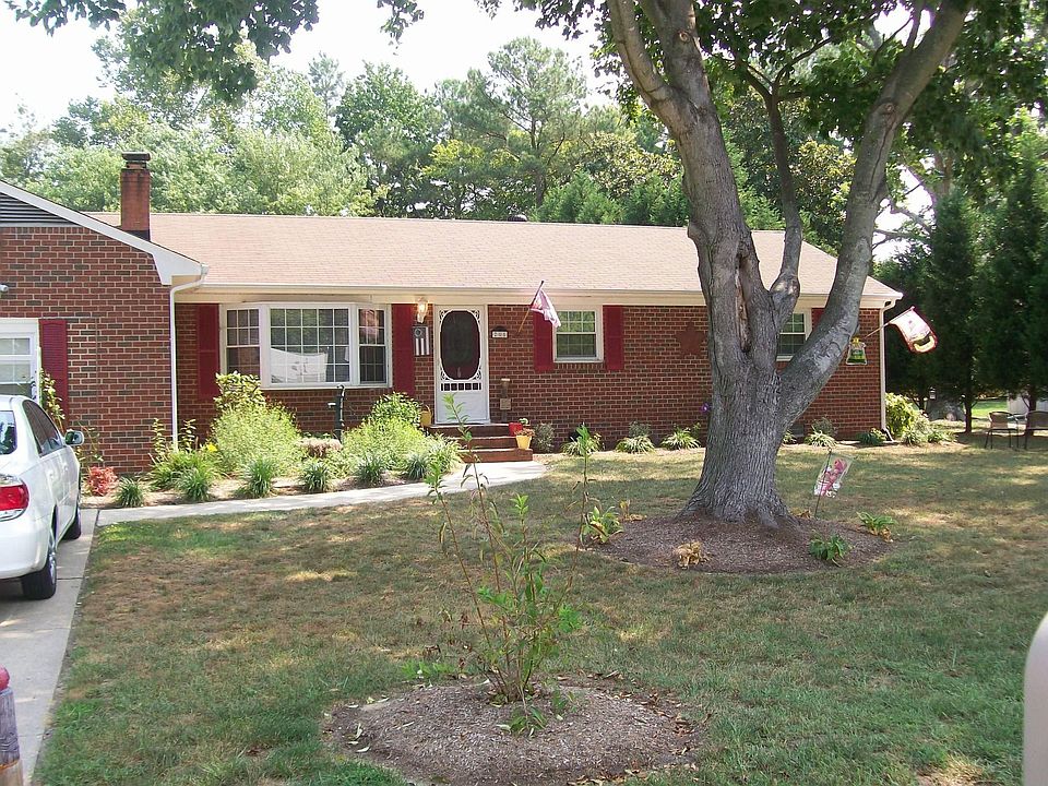 1st image of 205 Greenland Dr