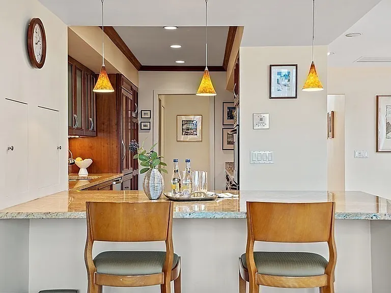 135 Marlborough St #PENTHOUSE — Photo 9