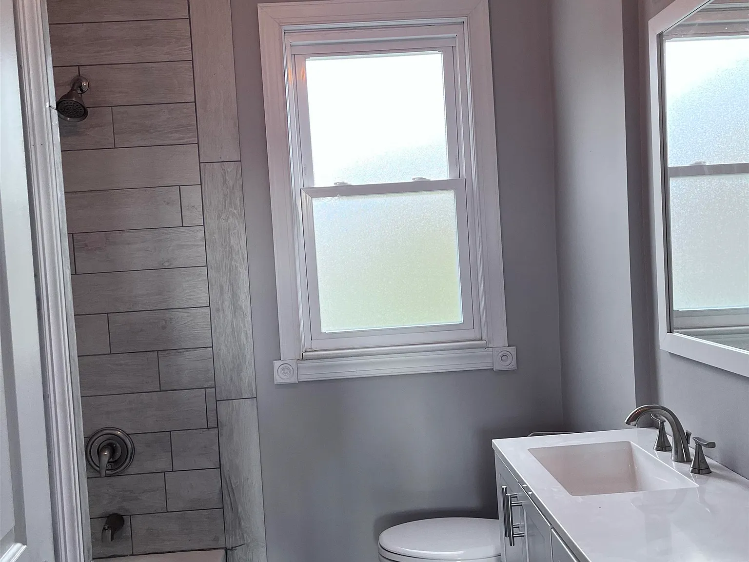 2 bed, 1.0 bath, $2,500 — Photo 3