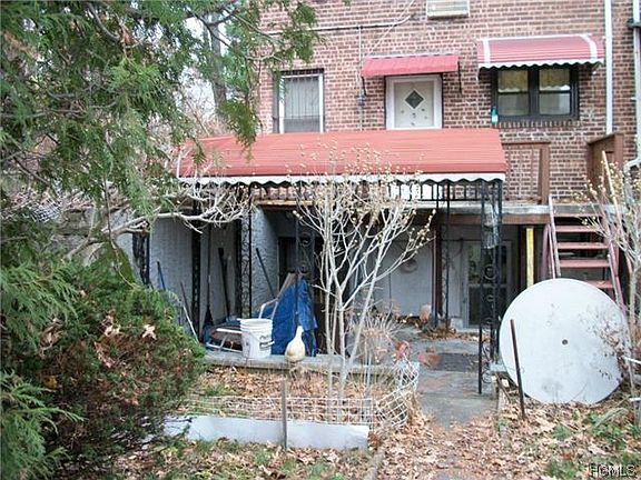 4th image of 4124 Grace Ave