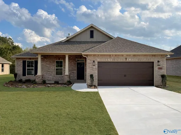 106 Kambry Grove Dr, Huntsville, AL 35811