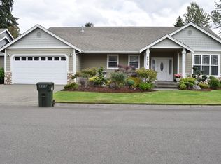 8909 Eagle Point Loop Rd SW, Lakewood, WA 98498
