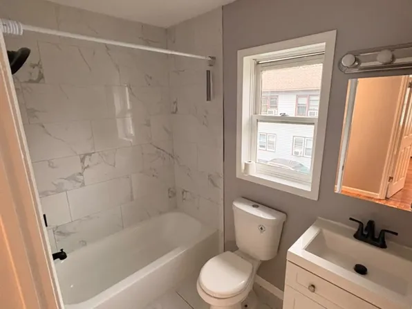 20 Clover Pl, New Haven, CT