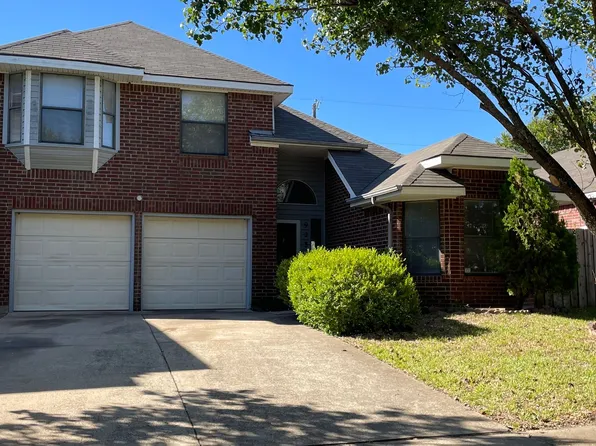 923 Simon Dr, Cedar Hill, TX 75104