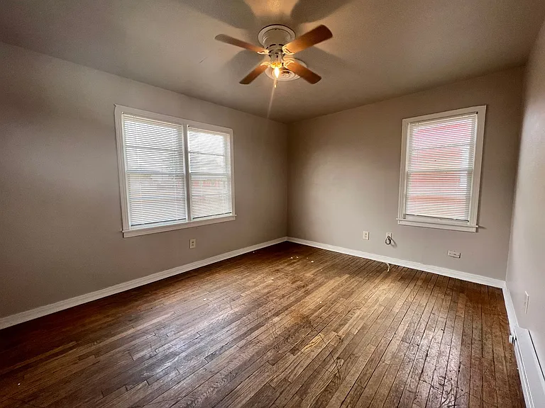 3007 Harvard St — Photo 4