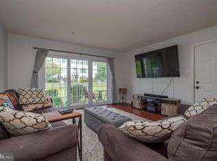 75 Chambord Ct, Hamilton, NJ 08619