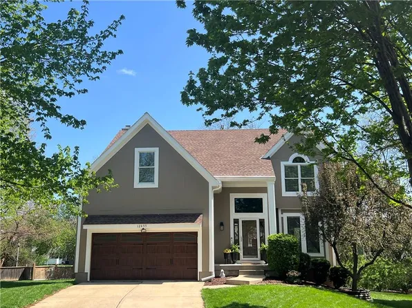 12455 England St, Overland Park, KS 66213