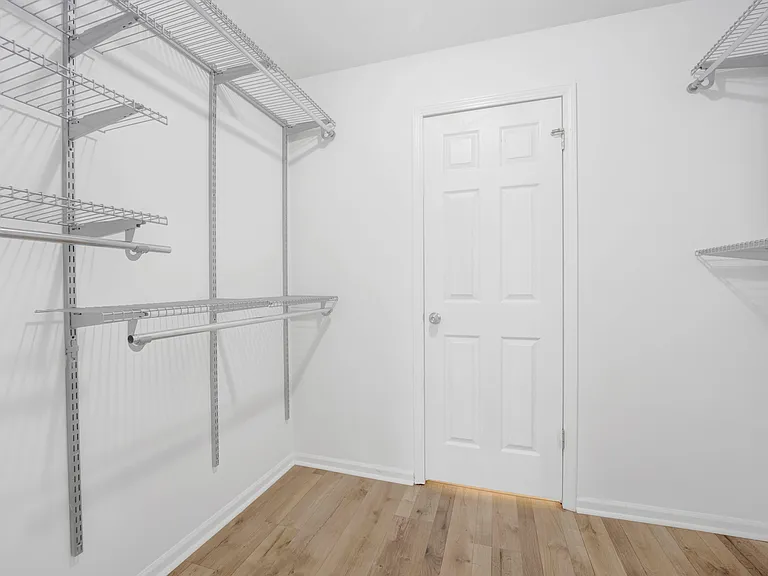 1100 E Randville Dr #211 — Photo 10