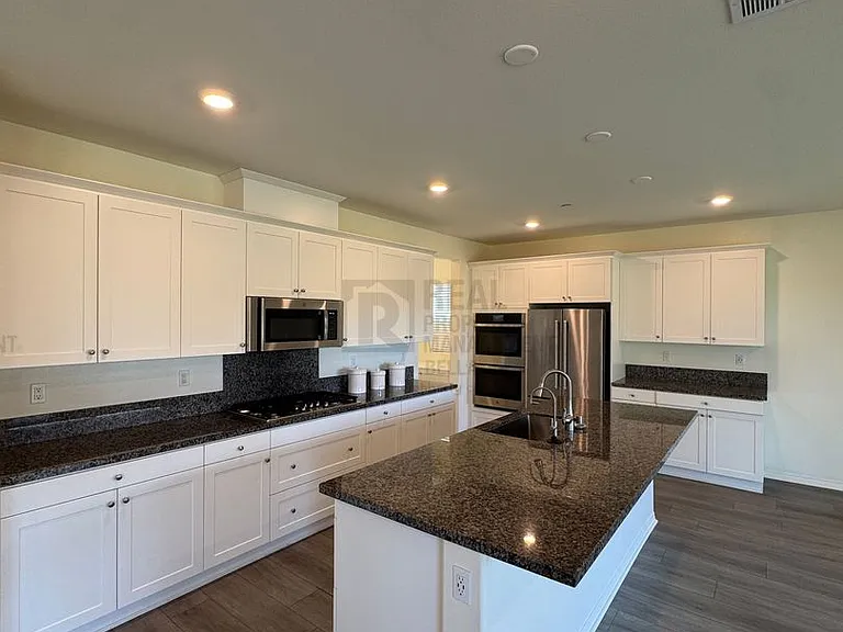 29261 Humboldt Ct — Photo 12
