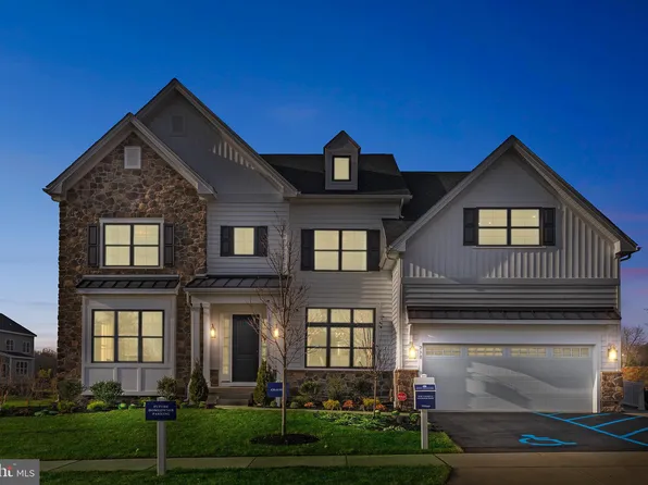 232 Grove Valley Ct, Chalfont, PA 18914