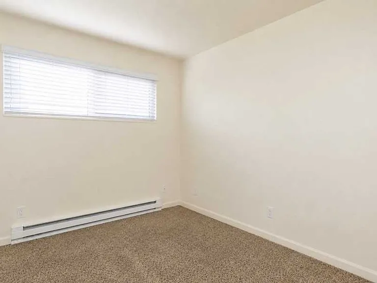 2720 14th Ave S #7 — Photo 93