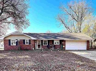 1500 Cedar Ln, Ponca City, OK 74604