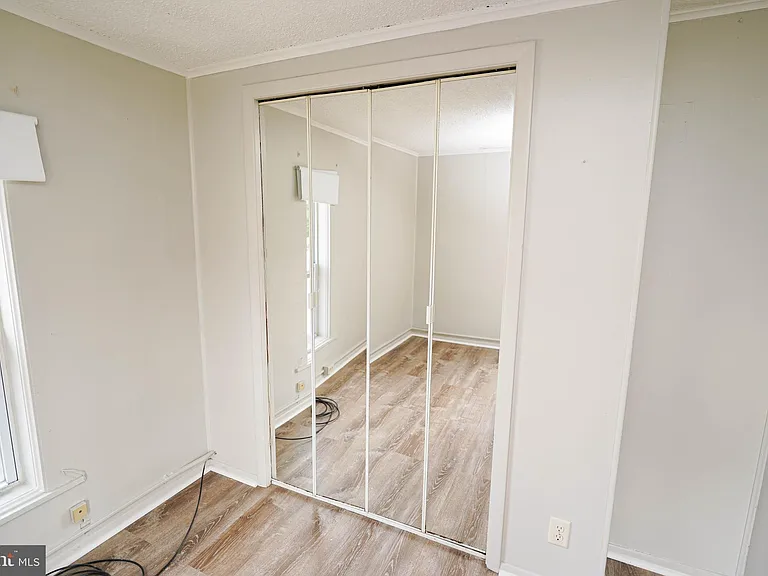 202 E Grove St #A — Photo 30