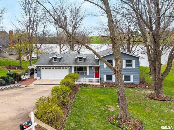 495 Kramer Rd, Avon, IL 61415